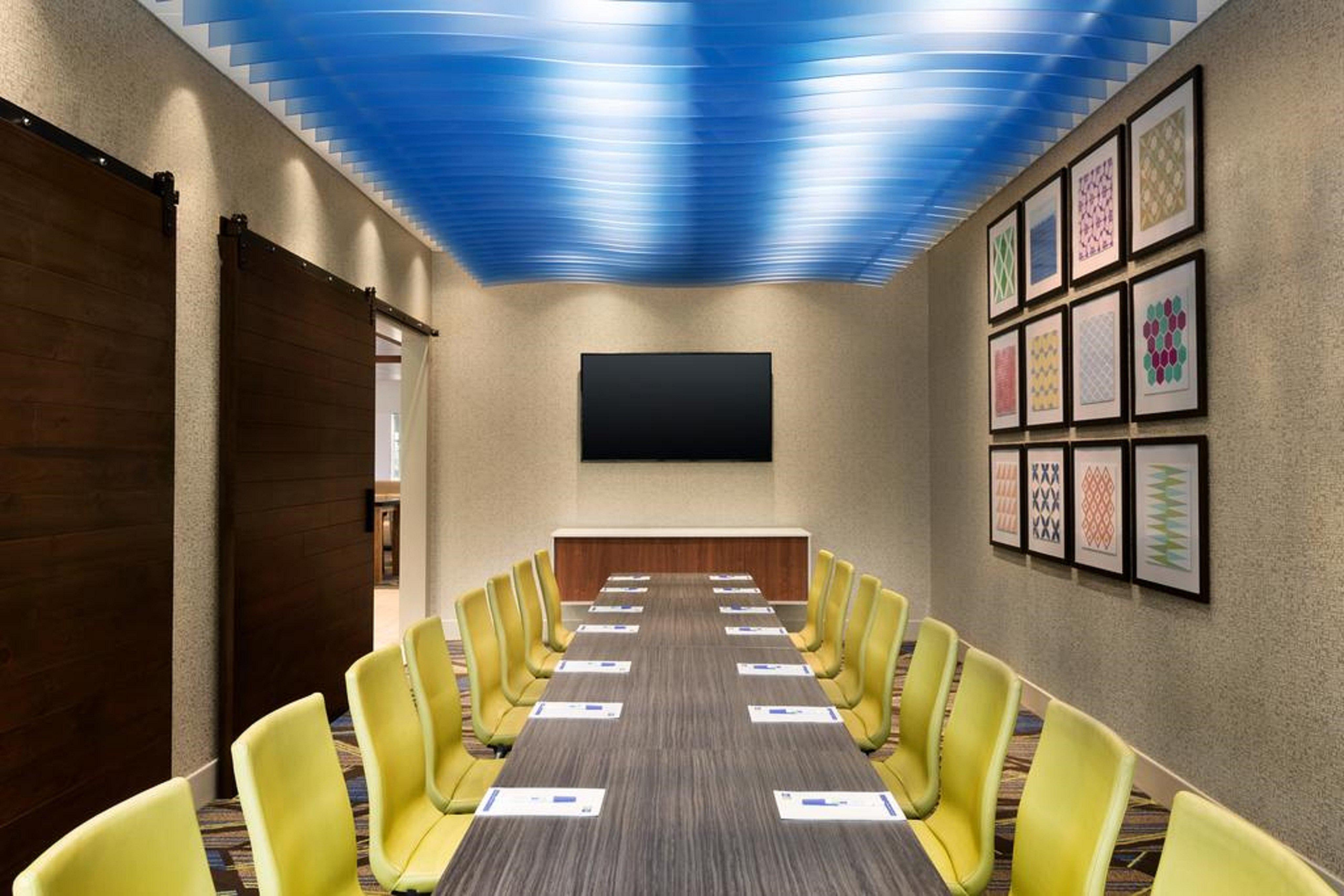 Holiday Inn Express & Suites Butler By Ihg Εξωτερικό φωτογραφία